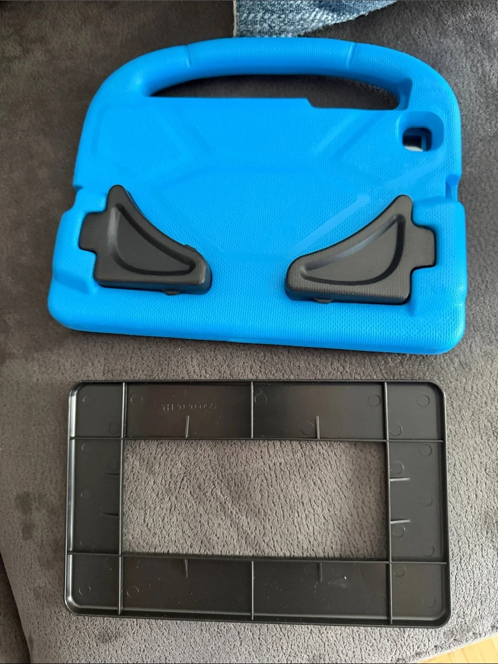 Blue Kids Tablet Carrying Case with Handle